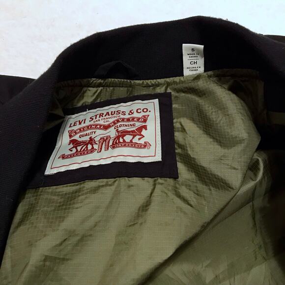 Levi's NWT Lightweight Insulation Quilted Black Jacket Men S - Picture 11 of 13